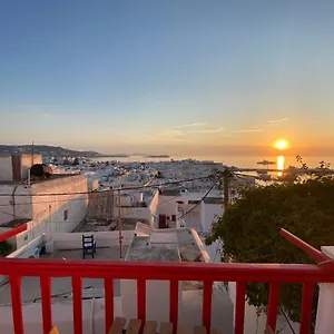 https://elenitas-townhouse-with-balcony-and-sea-view.hotels-in-mykonosisland.net
